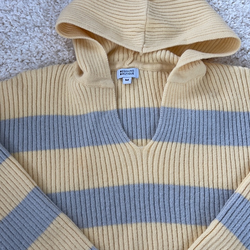 Cropped sweater - Picture 2 of 3